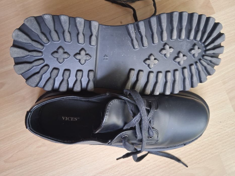 Sprzedam buty roz.41.