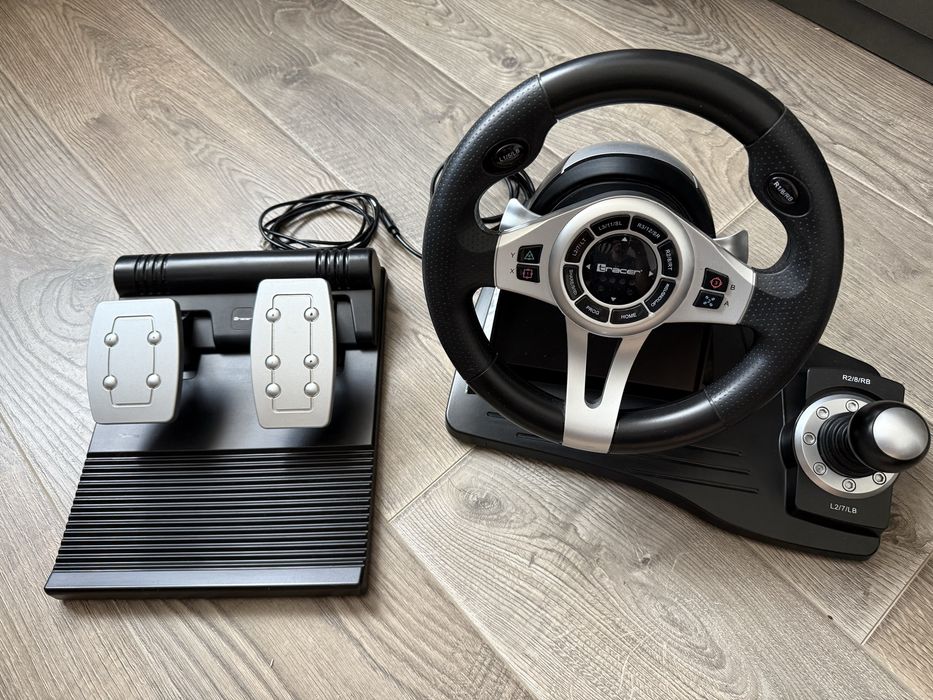 Kierownica Tracer Roadster 4in1 (PC / PS4 / PS3 / Xbox One) + Pedały