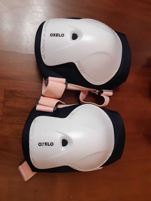 Conjunto NOVO de proteções de criança para bicicleta e afins