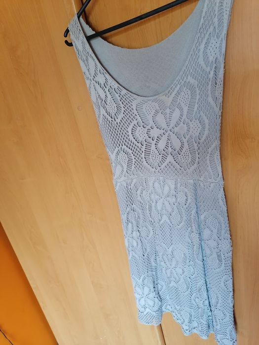 Sukienka ażurowa. Rozmiar m /l.