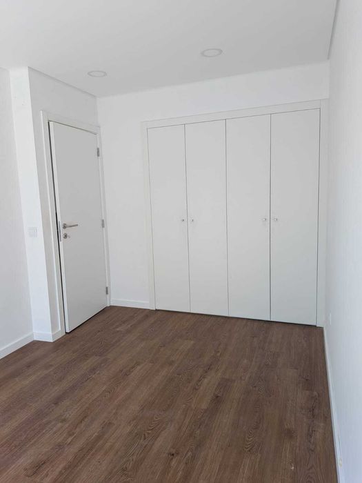 T2 no Centro de Tomar – Totalmente Remodelado, com Elevador e AC