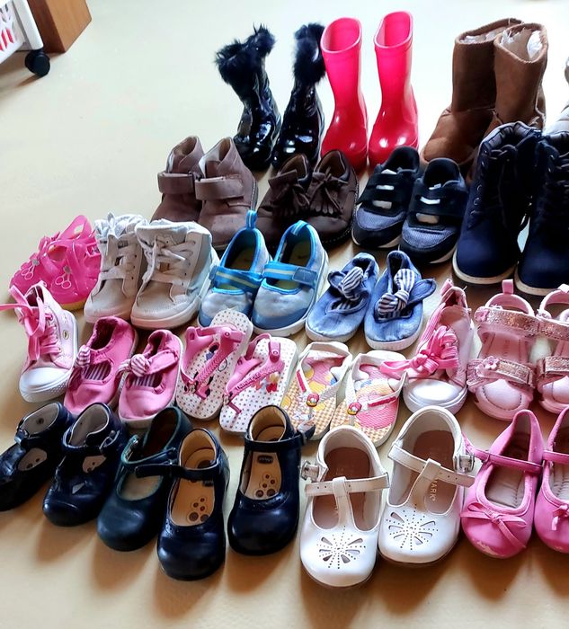 Lote grande de sapatos 18 ao 33