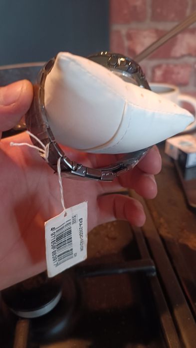 Casio Edifice Era 200DC-1A2VDR - Biały kruk. Jedyny