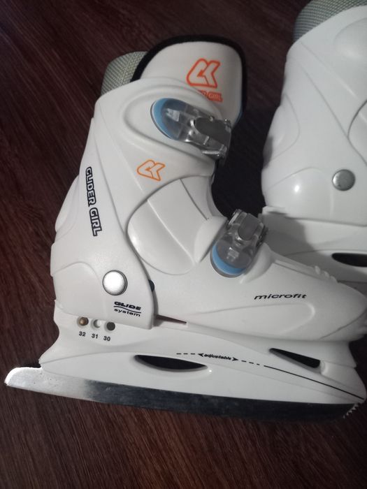 Жіночі коньки роздвижні