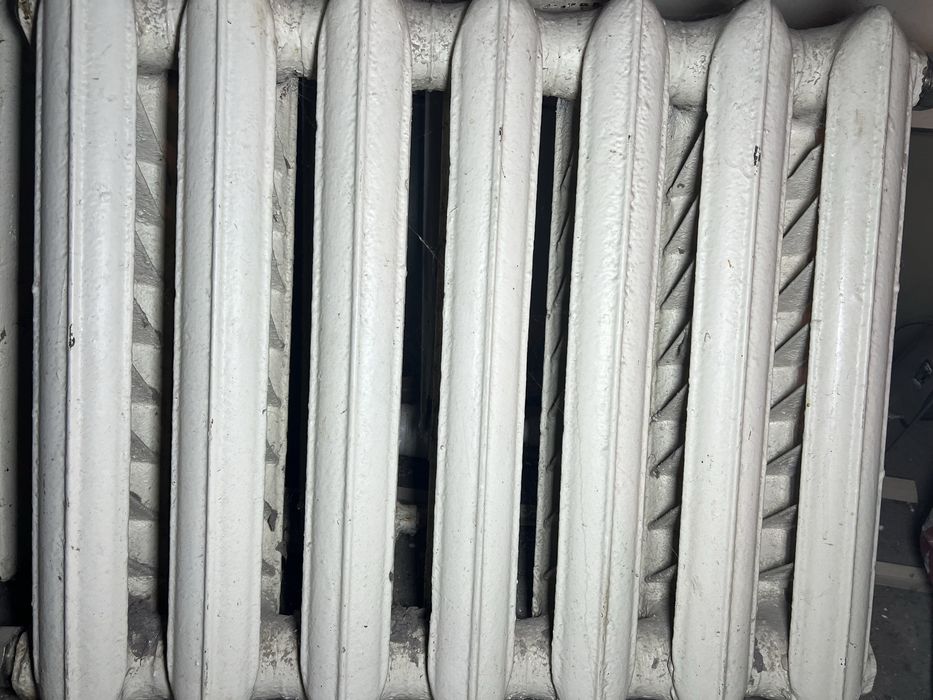 Продам чугунные радиаторы