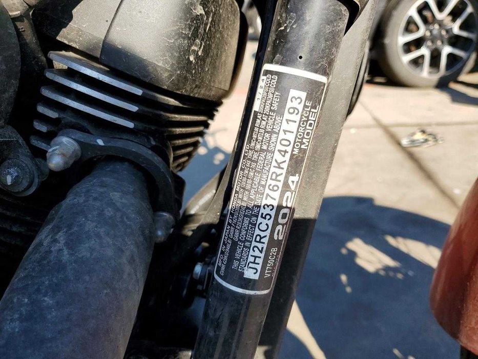 Honda VT750 C2B 2024