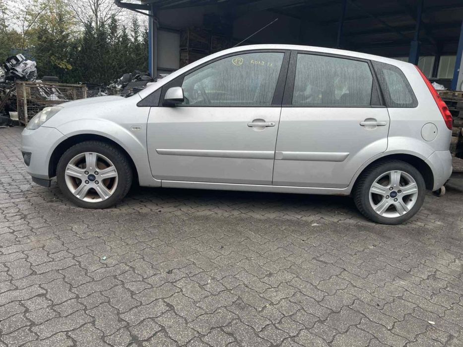 Форд фієста мк6 запчастини авторозборка