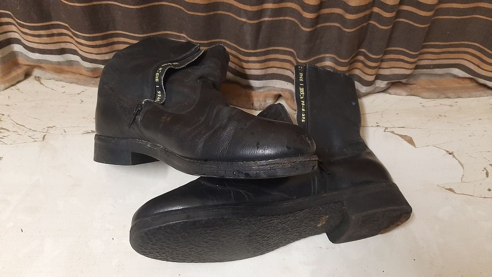 Сапоги кож. на меху р41 и 40р.