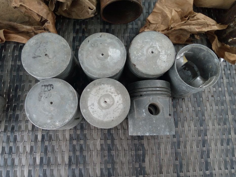 Поршня до газона 83 розмір