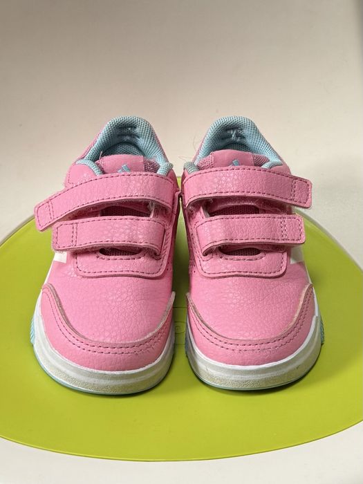 Кросівки adidas осінні