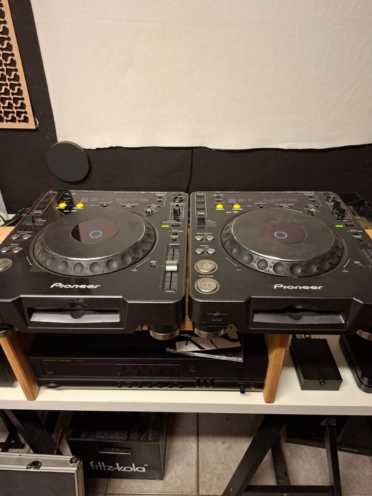 Pioneer  CDJ-1000 1 szt.