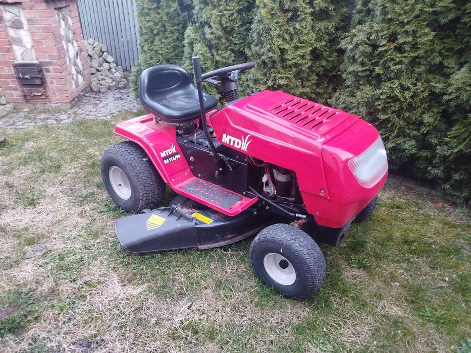 Traktorek  MTD , bardzo ładny stan