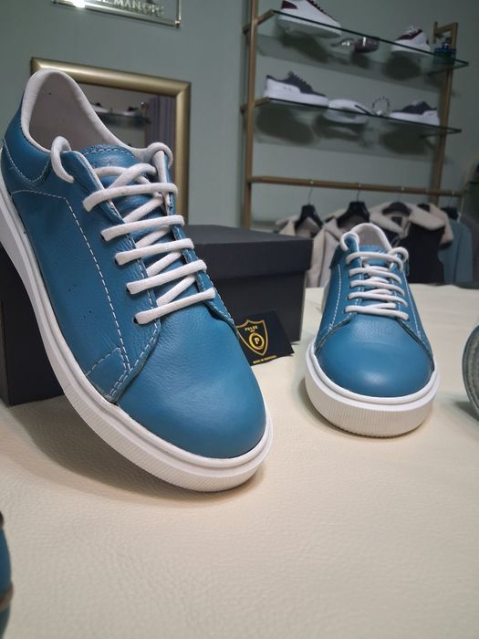 Sapatos em  couro + cinto