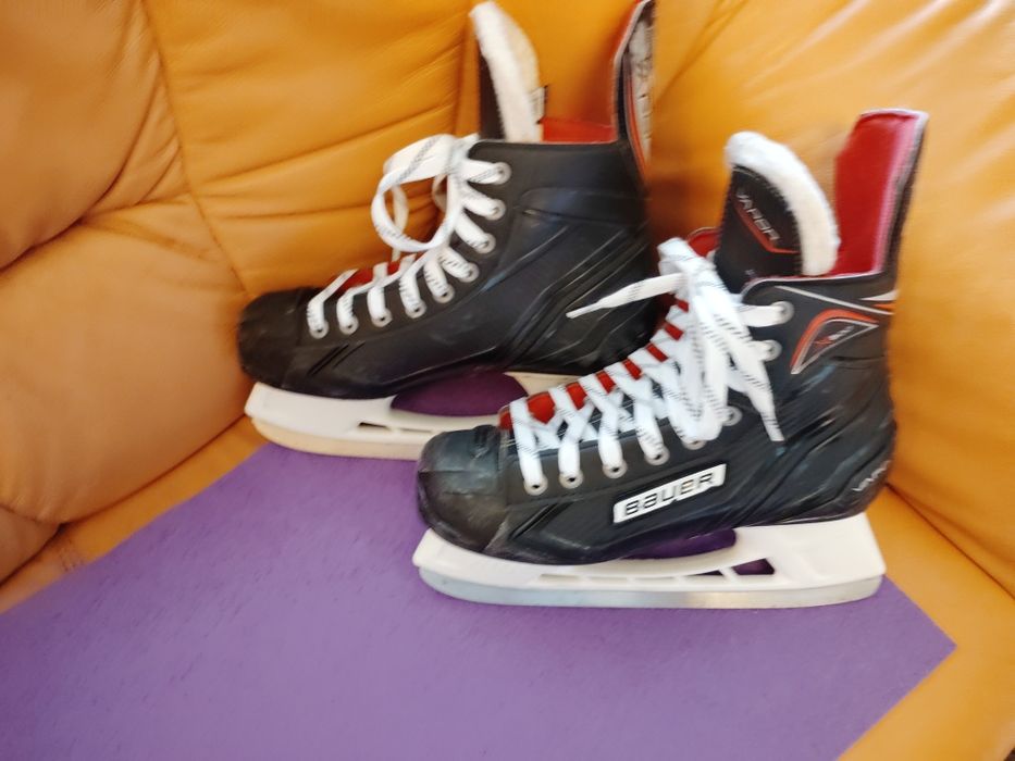 łyżwy hokejowe Bauer Vapor Rozmiar 42,5. Stan bardzo dobry