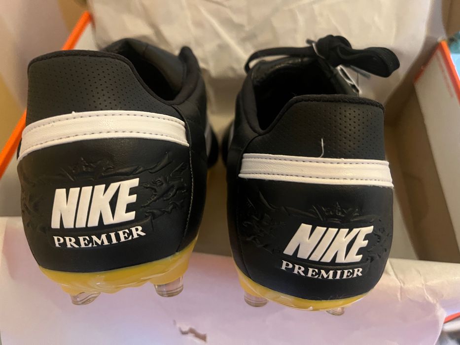 Profesjonalne buty piłkarskie korki Nike Premier 3 III FG Orlik