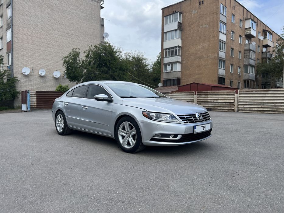 Відаю значно дешевше ніж купував і багато що зробив в авто. Також цікавить обмін на електро автомобіль. Сам військовий і тому рідко їздив на авто, стояла в гаражі, можу бути не на звʼязку, тому лишаю ще номер тестя 09******70 , як додатковий. Продаю Volkswagen • Passat СС - ідеальний автомобіль для тих, хто цінує елегантність, динаміку та зручність • Повністю обслугований - авто знаходиться в чудовому технічному стані, всі вузли та • агрегати працюють бездоганно. Нещодавно • замінено масло та всі фільтри - готовий до експлуатації без додаткових витрат. Сучасна • Android магнітола - потужний процесор забезпечує швидкодію, підтримує GPS- • навігацію, YouTube, CarPlay, Android Auto, • музичні стримінгові сервіси та багато іншого • Камера заднього виду - функція активних паркувальних ліній, які повторюють рух керма, допомагає комфортно та безпечно паркуватися навіть у найскладніших умовах • Новий акумулятор.
