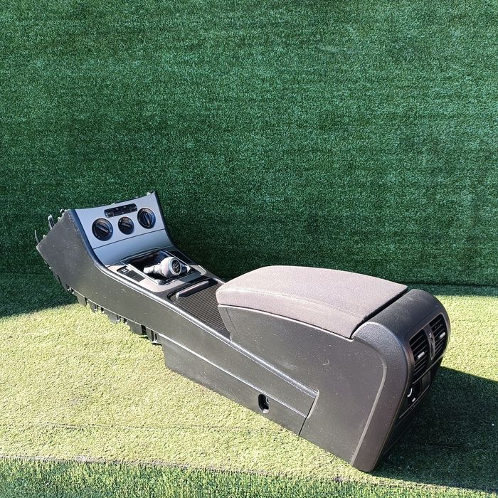 Підлокітник Пассат В6 Passat B6