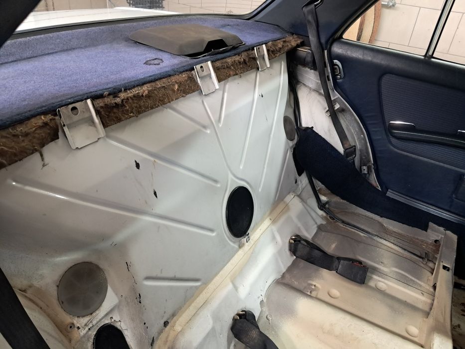 Продам Mersedes W123 200 дизель