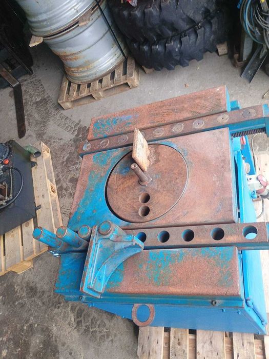 giętarka do prętów strzemion zbrojeń zginarka zaginarka drutu