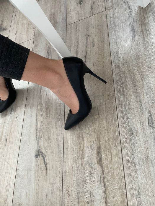 Новые чёрные туфли