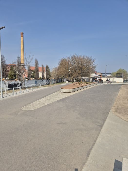 Asfalt Układanie Nawierzchni Asfaltowej  Bitumicznej  Naprawa Dróg
