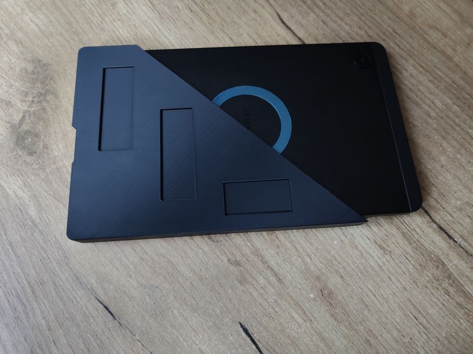 Wieszak uchwyt ścienny na tablet.
