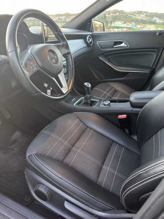 Mercedes-Benz CLA180d