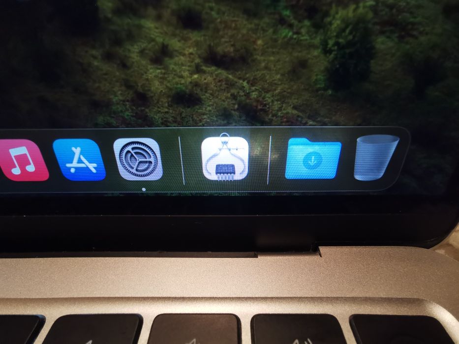 Macbook air  komplet paragon