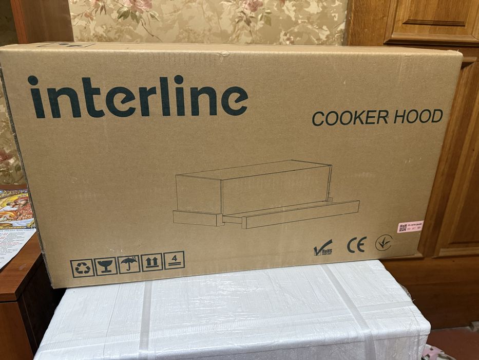 Духова шафа + варилтна поверхня газова + витяжка