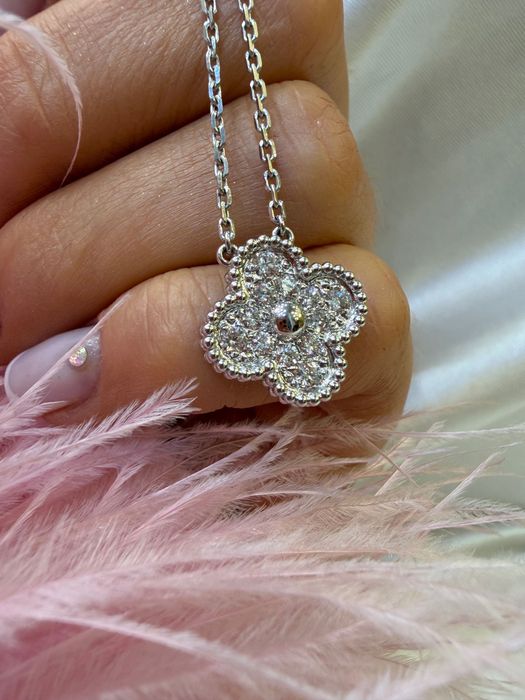 Naszyjnik z diamentami naturalnymi 0.40 CT