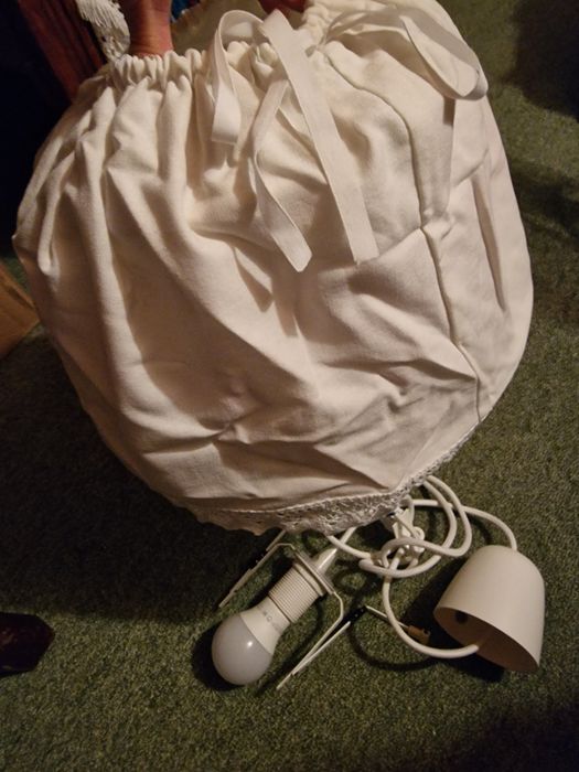 Candeeiro teto quarto bebé Ikea