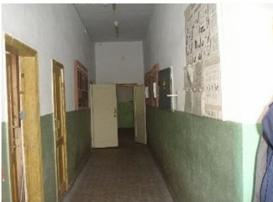 Оренда гаражів , приміщення 1-го та 2-го поверху