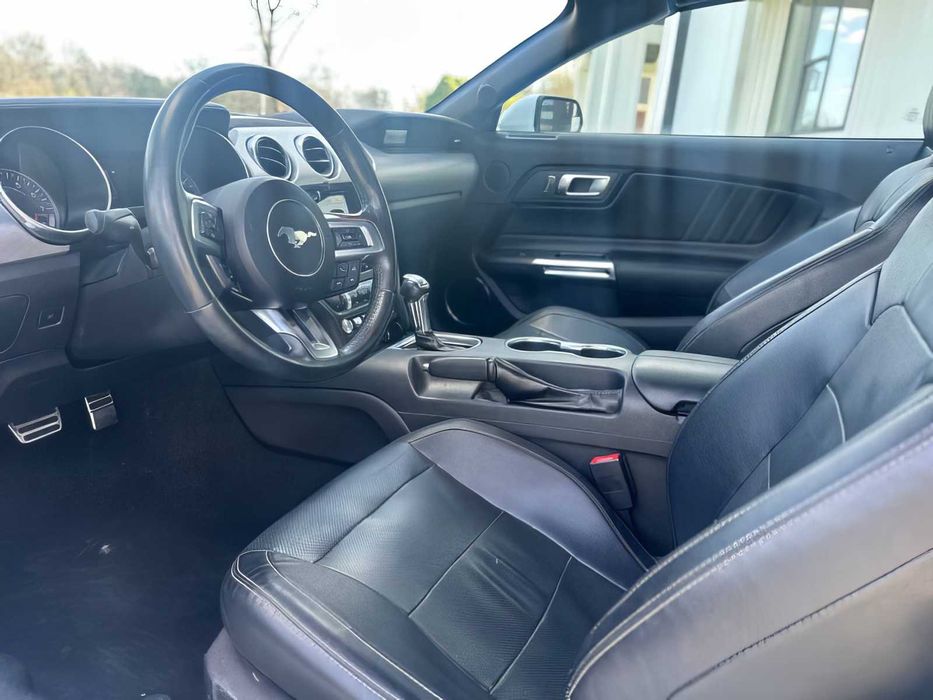 Ford Mustang GT Premium      2019