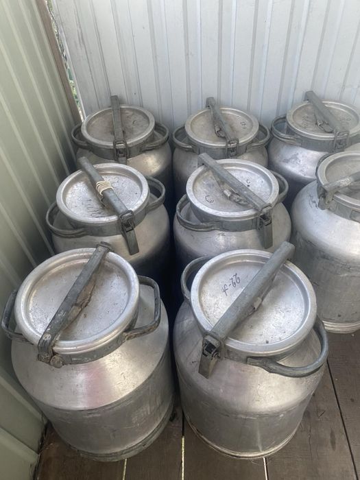 Продам бідони алюмінієві 40літрові.стан новий