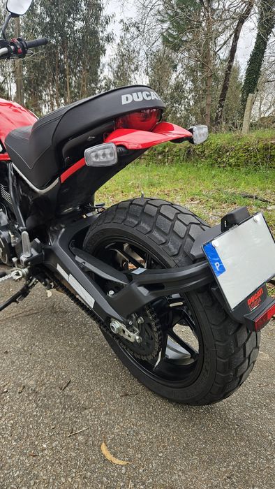 Ducati Scrambler Ícon Red 800
