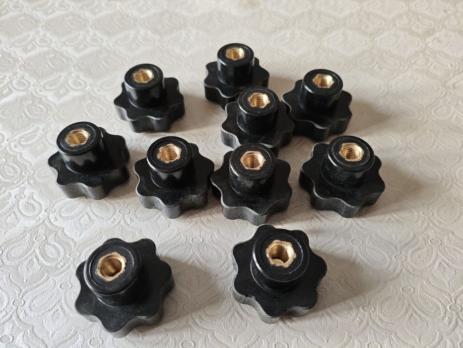 Porca estrela M8 plástico