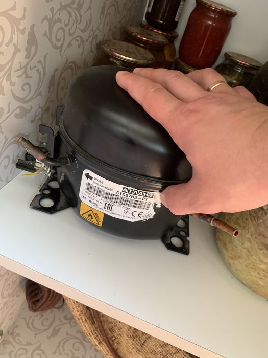 Мотор компресор до холодильника