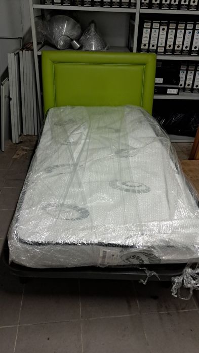 Cama solteiro com cabeceira