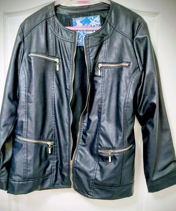 Kurtka na podszewce, skóropodobnarzewbe