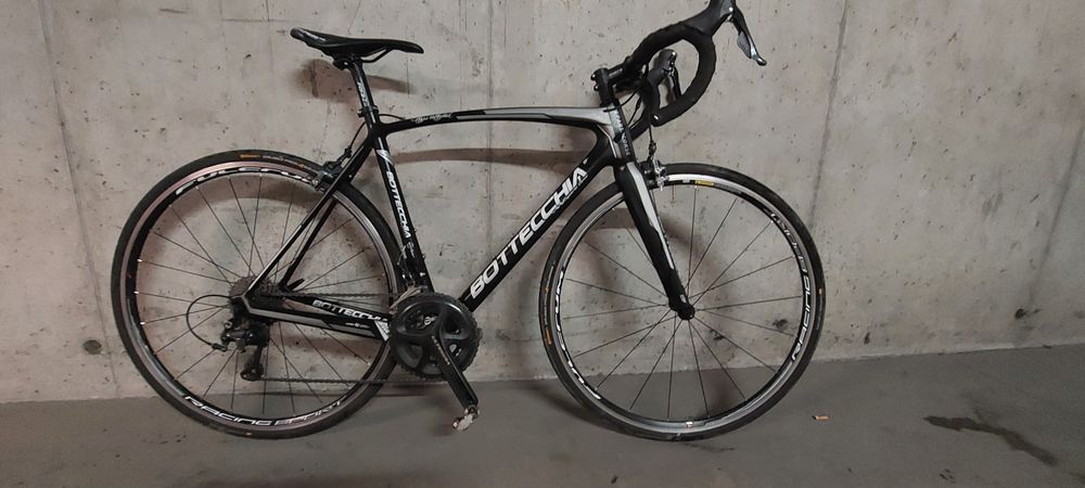 Włoska szosa  karbonowa  Bottecchia ultegra mała rama