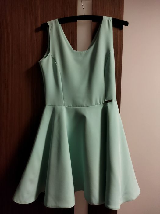 Miętowa sukienka