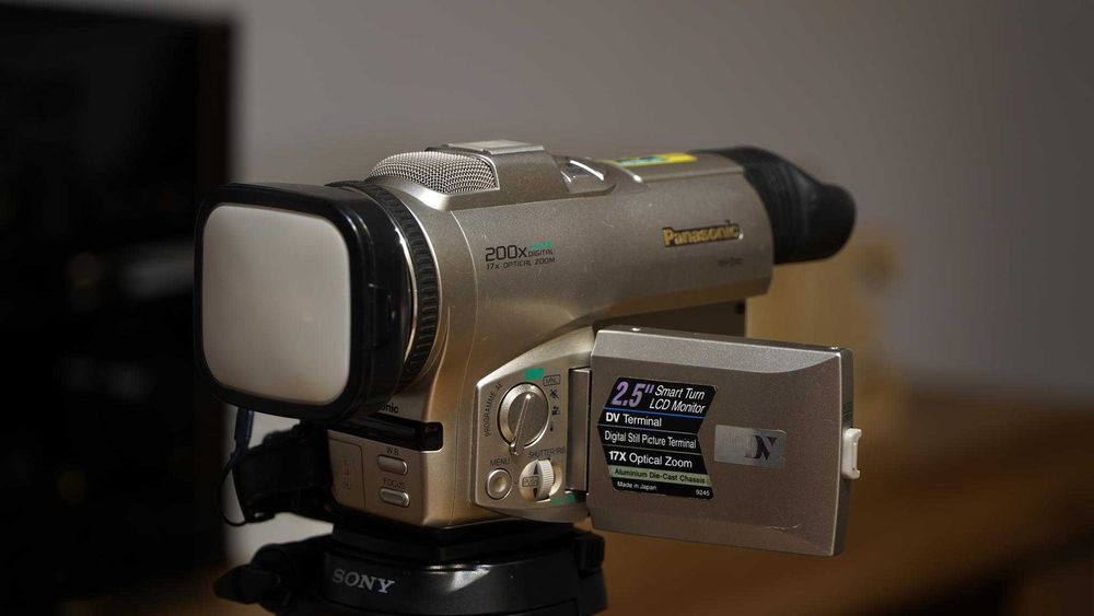 Kamera na kasety MiniDV Panasonic NV-DA1 Sprawna