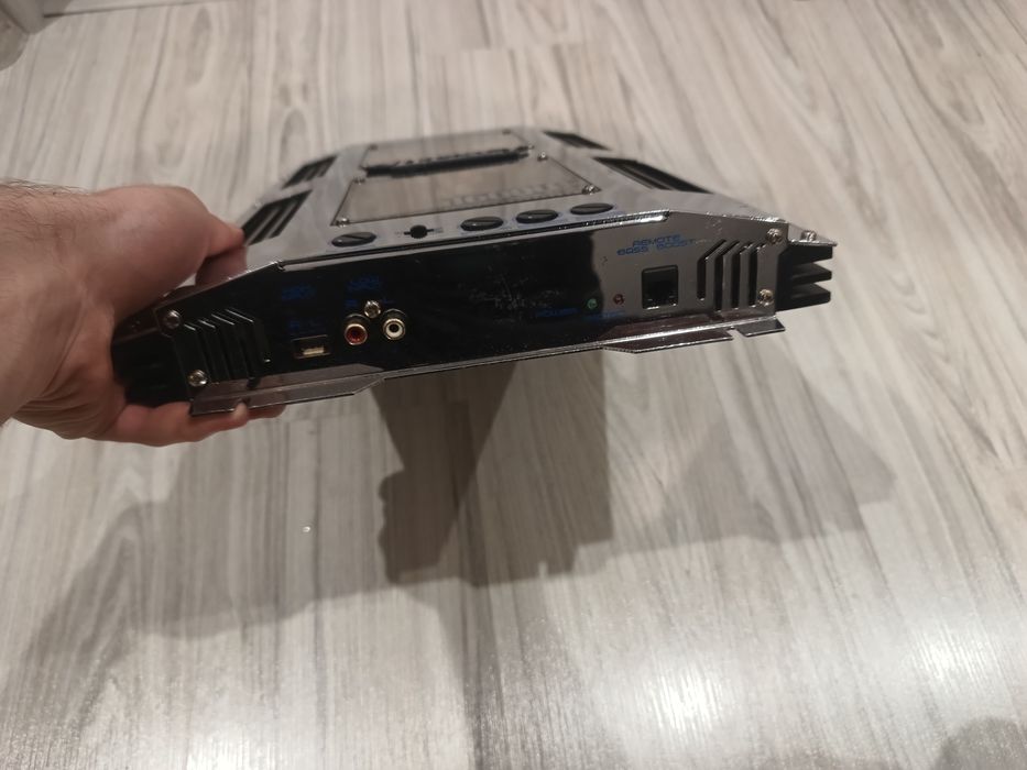 Wzmacniacz samochodowy 1600w