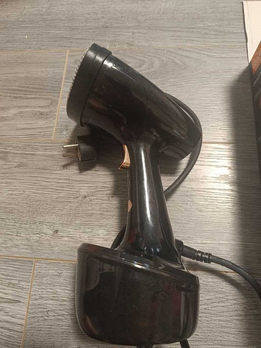 Вертикальний ручний відпарювач RAF R.1285B 1600Вт з насадками