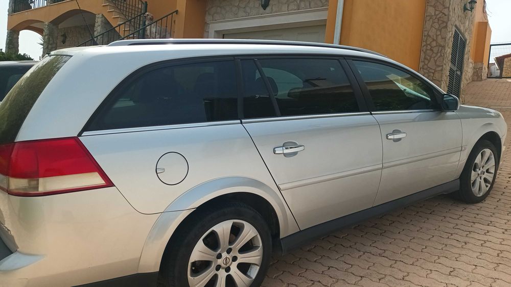 Vendo Opel Vectra Caravan Cosmo 1.9CDTI 150cv 185.000KM - Gasoleo