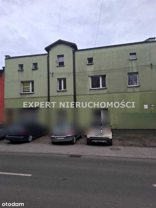Kamienica z lokalami mieszkalnymi i usługowymi