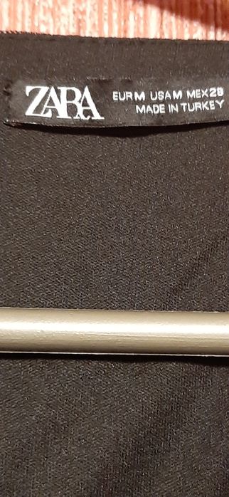 Сукня фірми " ZARA"