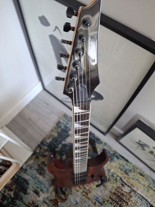 Guitarra Ibanez Gio GRG 121DX com acabamento Walnut (WNF)