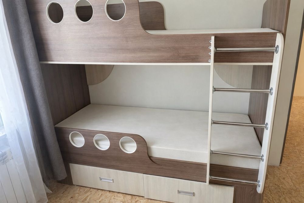 Дитяче ліжко двоярусне