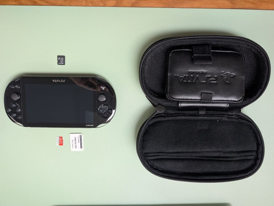 odblokowana PS Vita (Slim) PCH-2016 Wifi